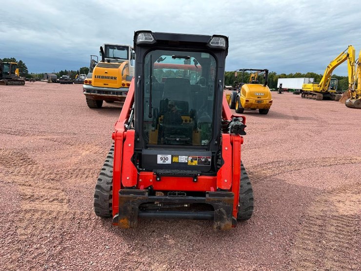 2024-kubota-svl75-3-image-2
