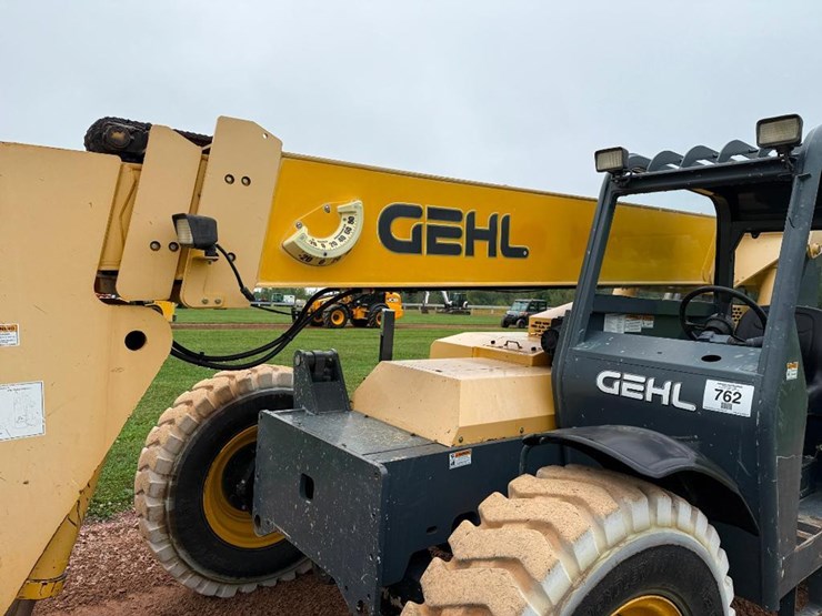 2015-gehl-rs6-42-image-31