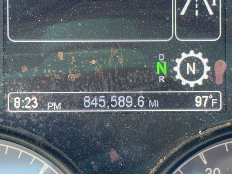 2020-peterbilt-579-image-79