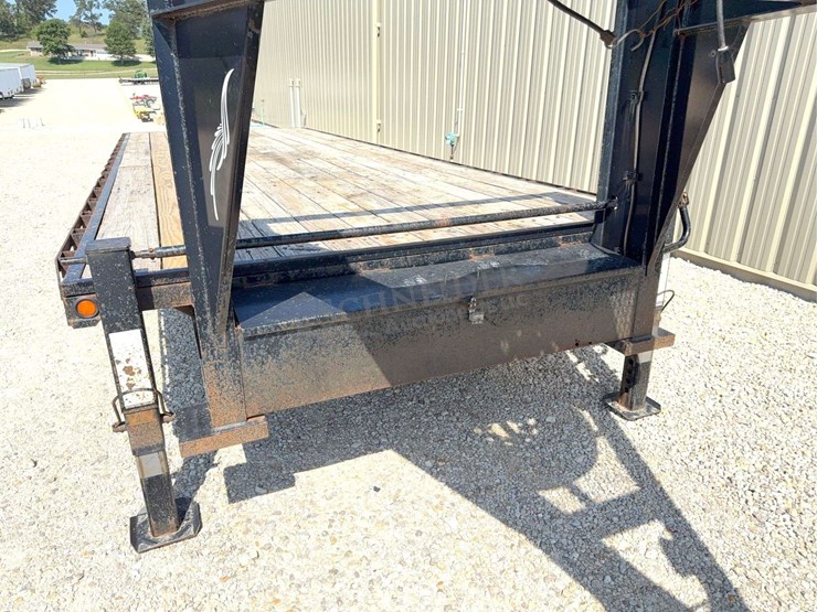 2014-trailerman-29'-flatbed-gooseneck-trailer-image-11