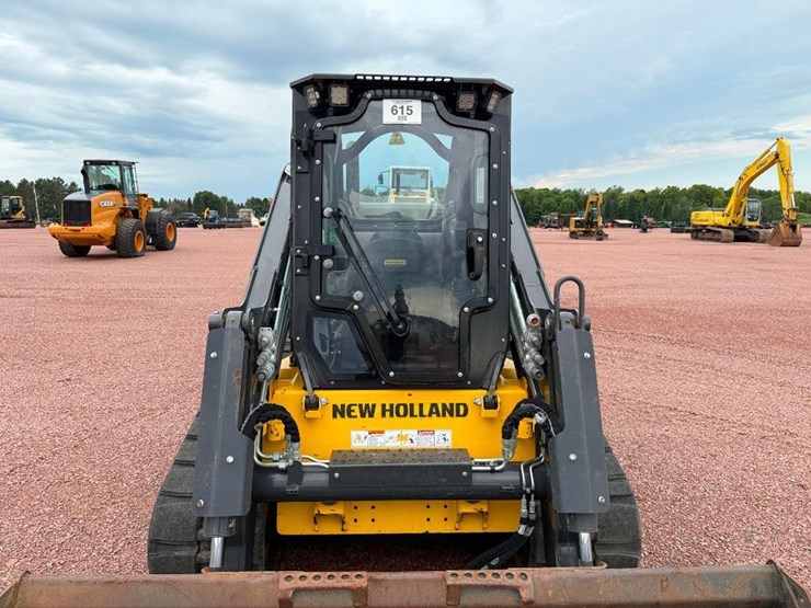 new-holland-c362-image-16