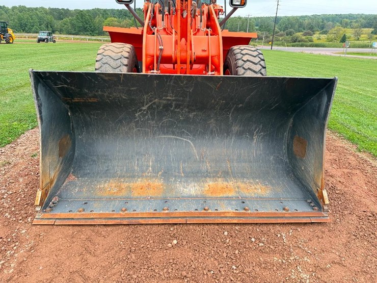 2017-doosan-dl250-5-image-32