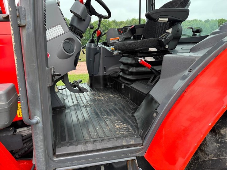kubota-m6-111-image-52