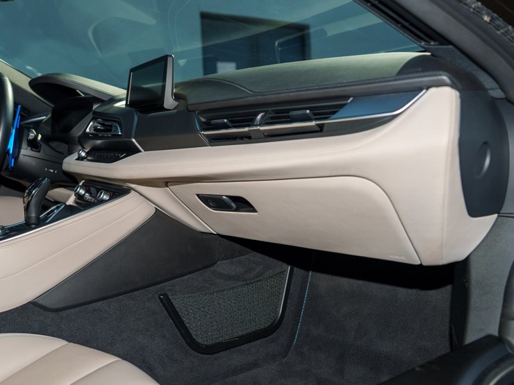 #1064-•-2015-bmw-i-8-image-91