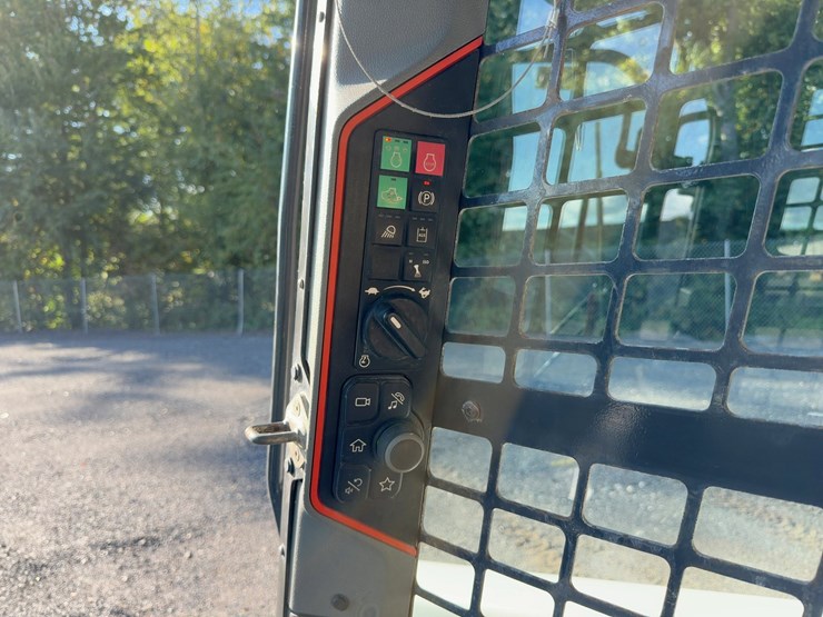2021-bobcat-s62-image-19