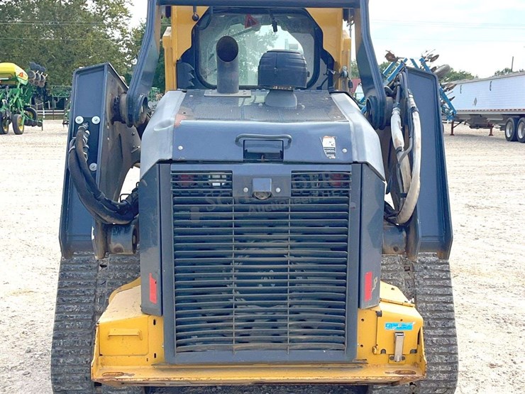 2020-deere-331g-image-7