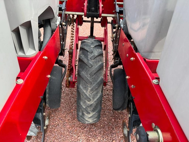 case-ih-1200-image-23