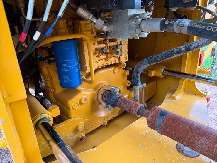 2021-deere-544p-image-41