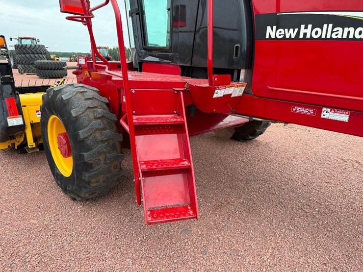 new-holland-hw305-image-20