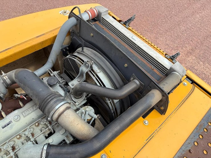 deere-210c-w-image-40