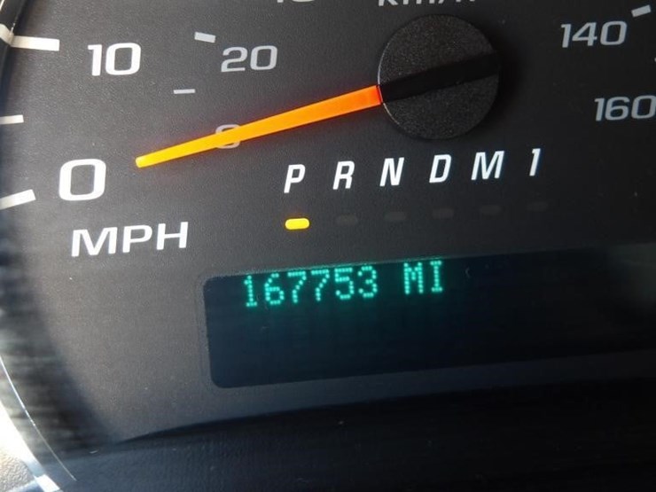 2017-utility-van-image-15