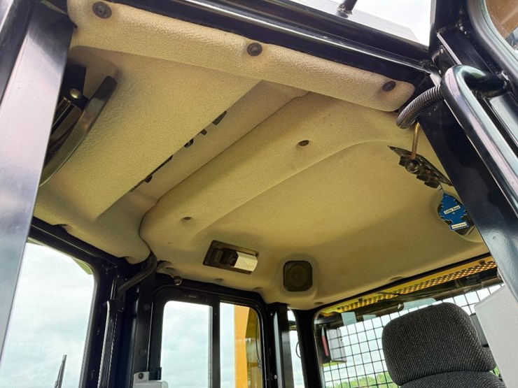 caterpillar-d6t-xl-image-65