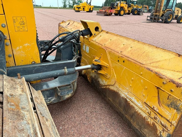 deere-700k-lgp-image-30