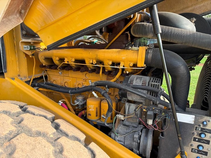 caterpillar-cs-563e-image-37