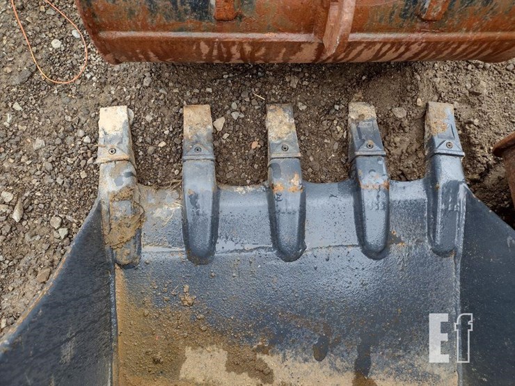 2016-kubota-kx040-4-image-41