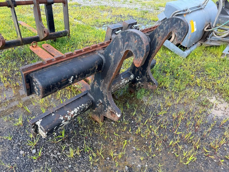 caterpillar-it18b-image-4