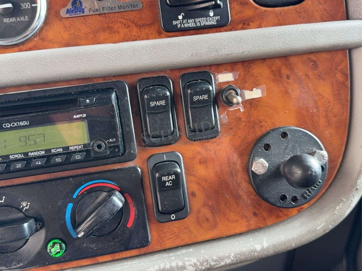 2007-peterbilt-386-image-66