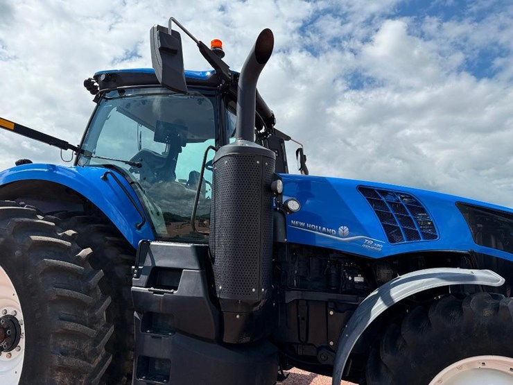 new-holland-t8.320-image-26