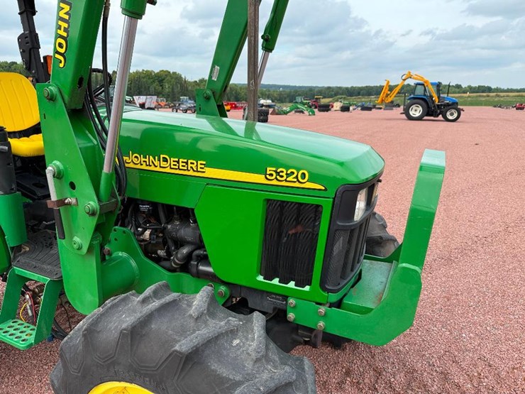 john-deere-5320-image-26