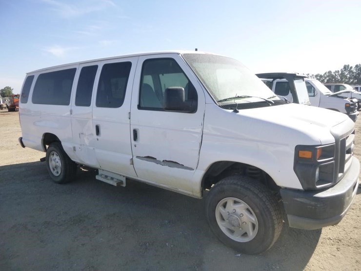 2008-ford-e350-image-3