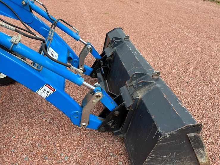new-holland-tc35da-image-18
