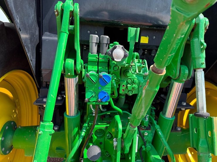 john-deere-6110m-image-39