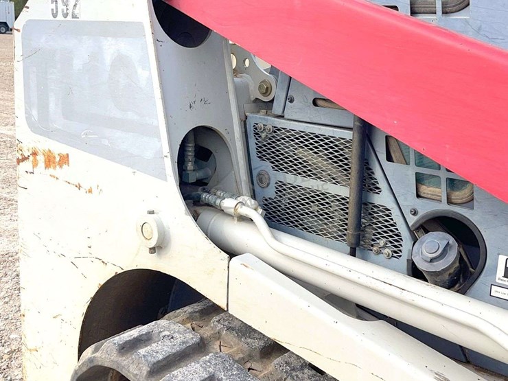 2012-takeuchi-tl10-image-18