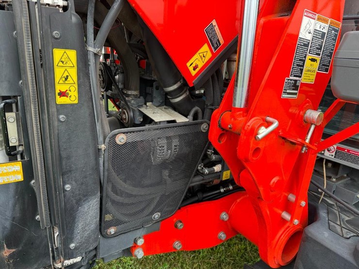 kubota-m6-111-image-38