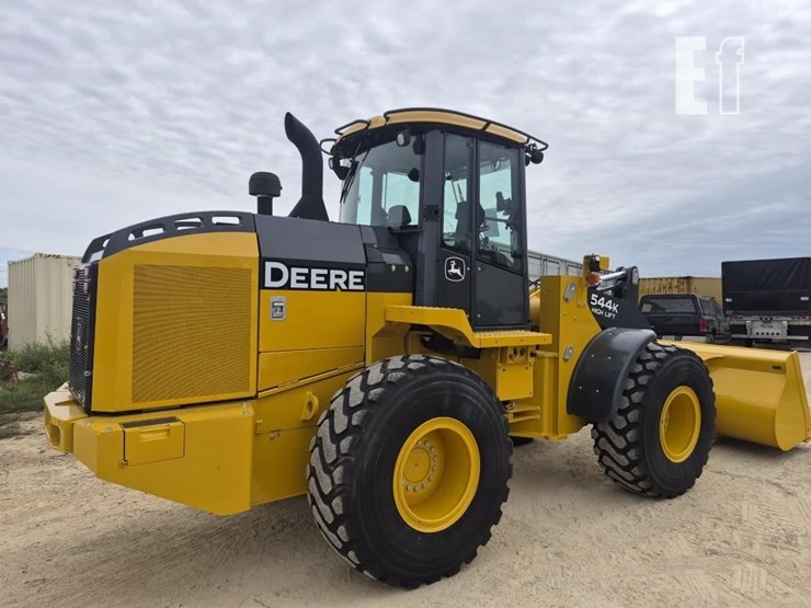 2015-deere-544k-image-3