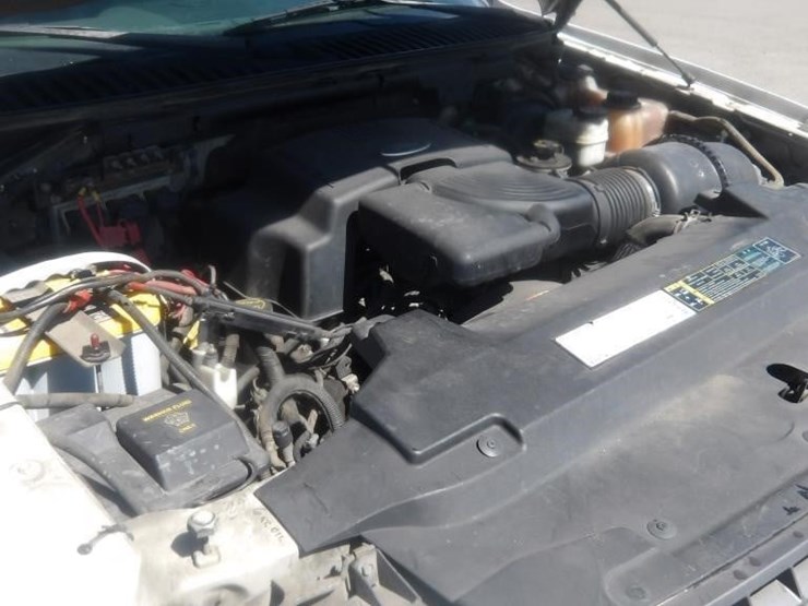 2003-ford-expedition-xlt-image-8