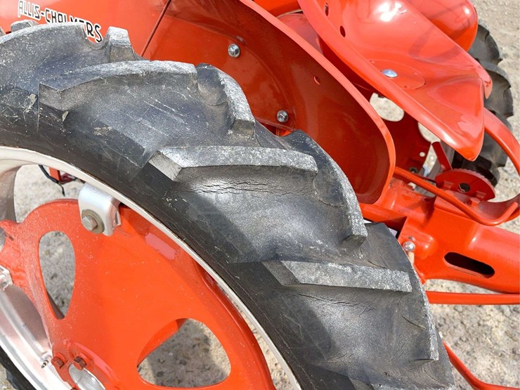 allis-chalmers-model-g-tractor-image-19