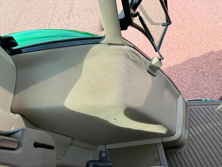 john-deere-6105m-image-52