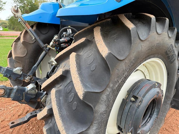 new-holland-ts130a-image-9