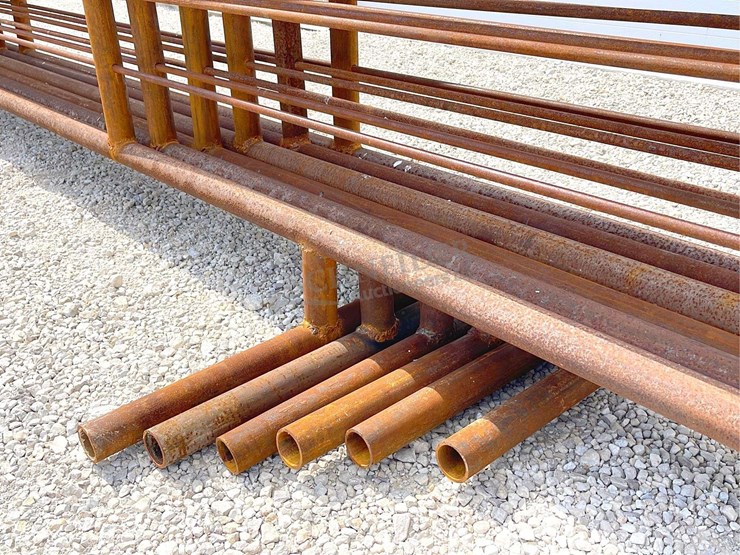 6--unused-24'-freestanding-corral-panels-image-9