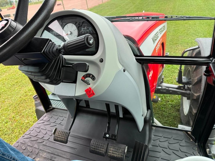 massey-ferguson-6480-image-69