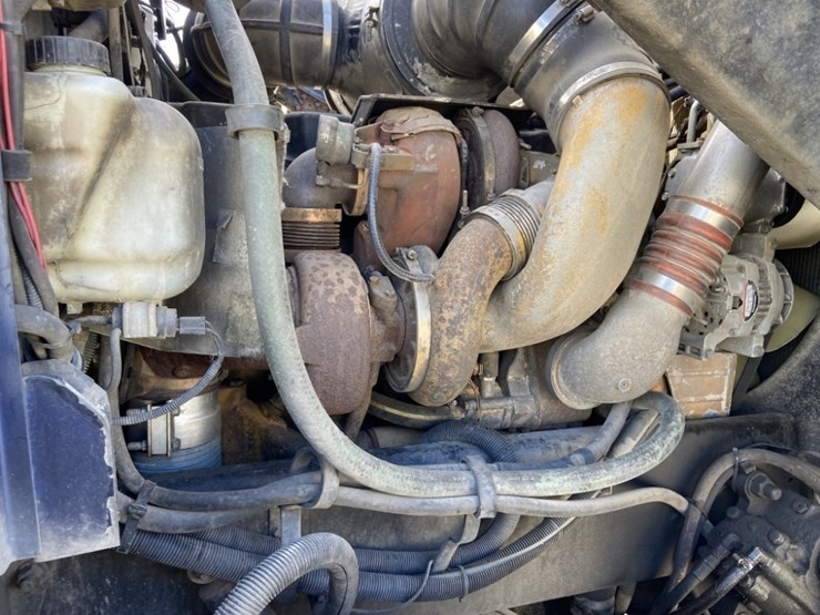 2005-peterbilt-357-image-41
