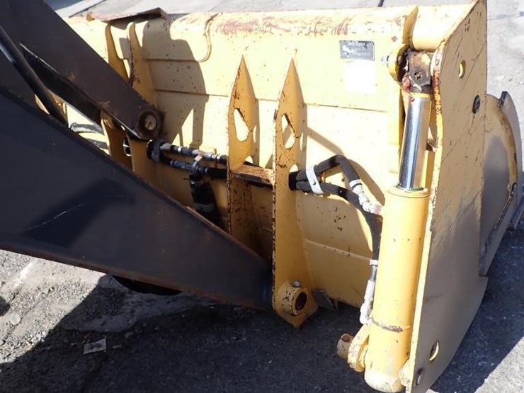 2019-deere-210lep-image-9