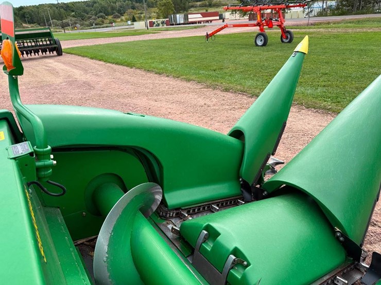 john-deere-608c-stalkmaster-image-18