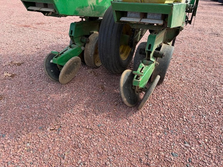 john-deere-2-image-13