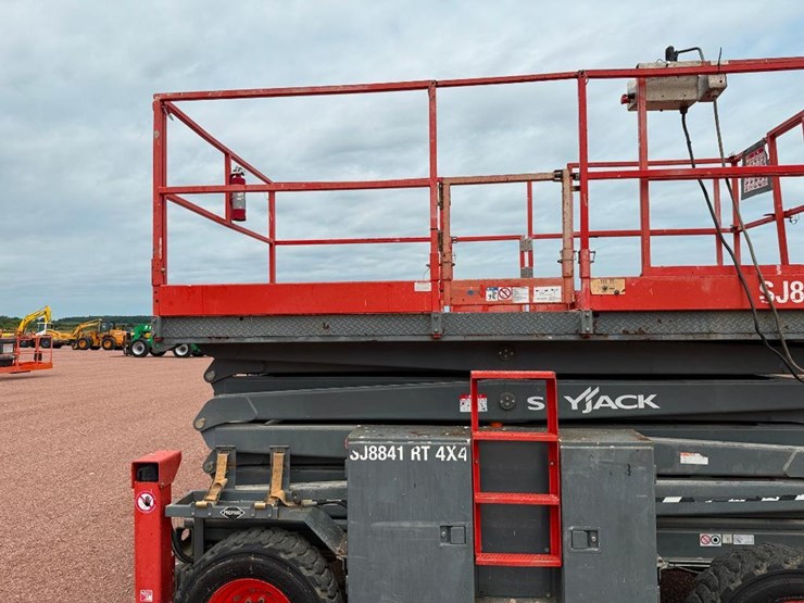 2017-skyjack-sj8841rt-image-20