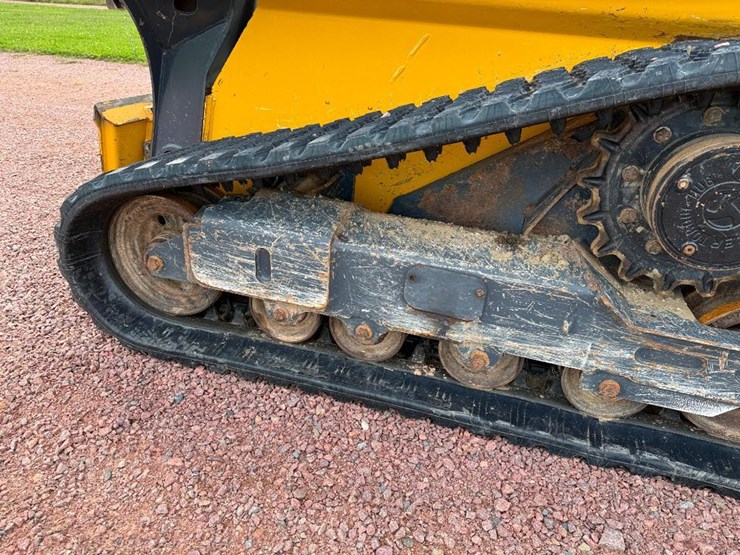 deere-325g-image-8