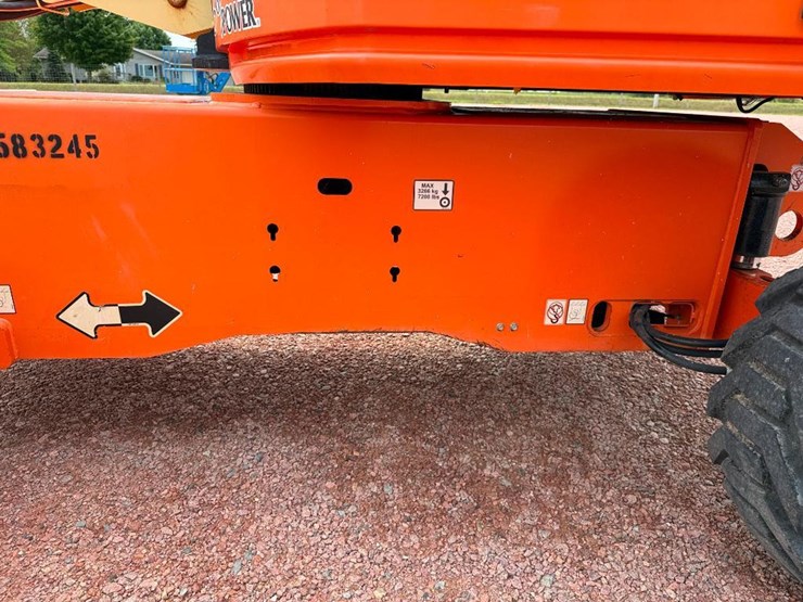 jlg-400s-image-9