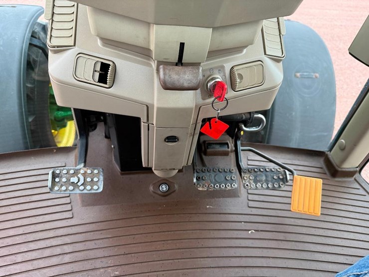john-deere-7220-image-53