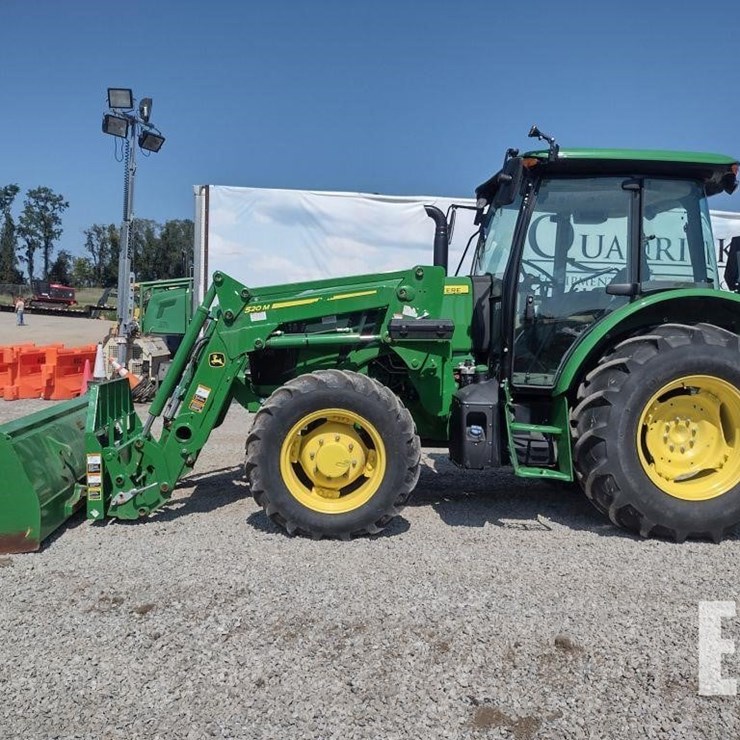 JOHN DEERE 5100E