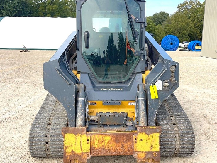 2020-deere-331g-image-8