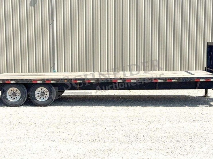2014-trailerman-29'-flatbed-gooseneck-trailer-image-3