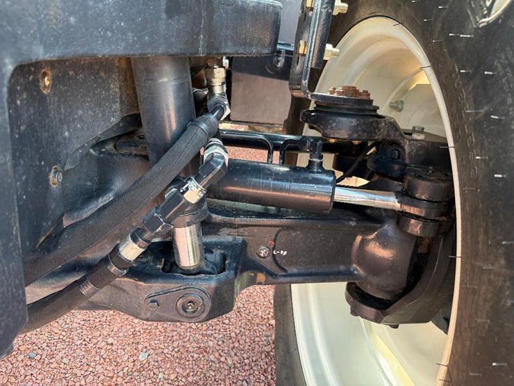 new-holland-t8.320-image-48