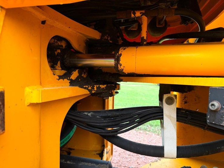 jcb-426b-image-29