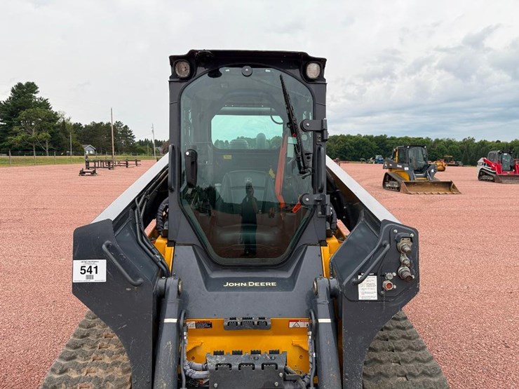2022-deere-333g-image-16