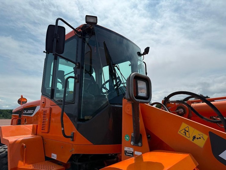 doosan-dl220-5-image-13